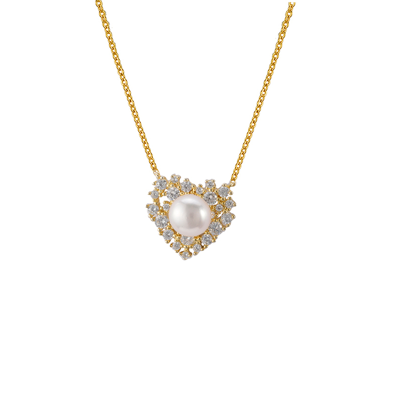 Zirconia Heart Pendant Necklace Gold Plated