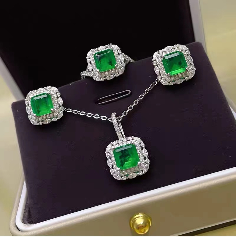 Artificial Emeralds 925 Silver Three Piece Set Jewelry STB012