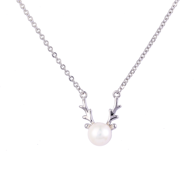 Antler Pearl Charm Necklace