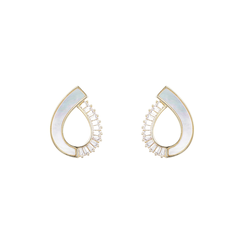 When Shell Meets Cz in A Water Drop Gold Plated Earrings