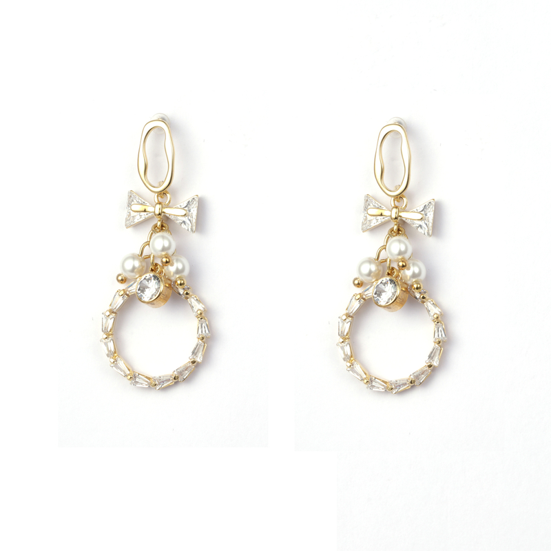 Gold Plated Pearl And Cz Fashionable Style Earrings