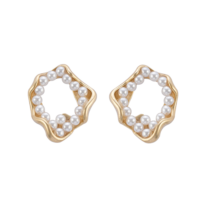 In-stock Pearl Earrings