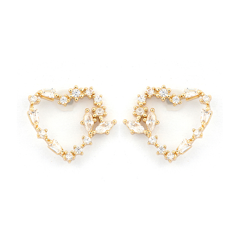  heart cubic zirconia stud earrings