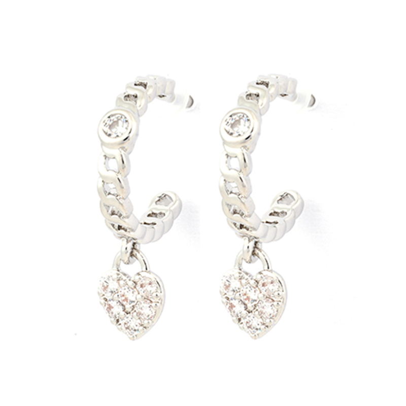  C shape earrings available $1.1-1.6