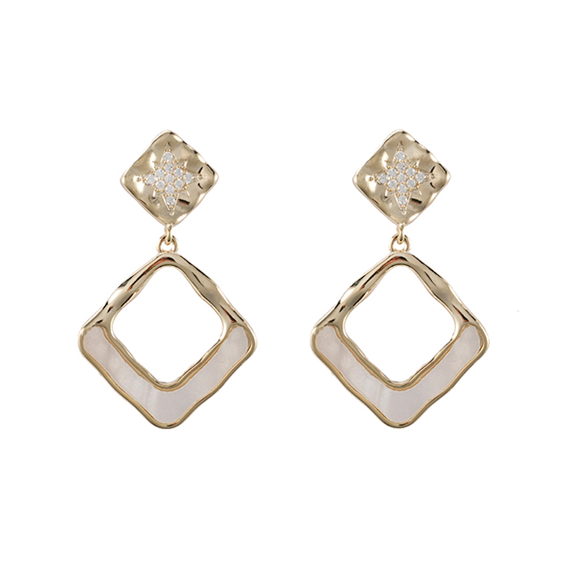 Fashion shell drop Earrings   