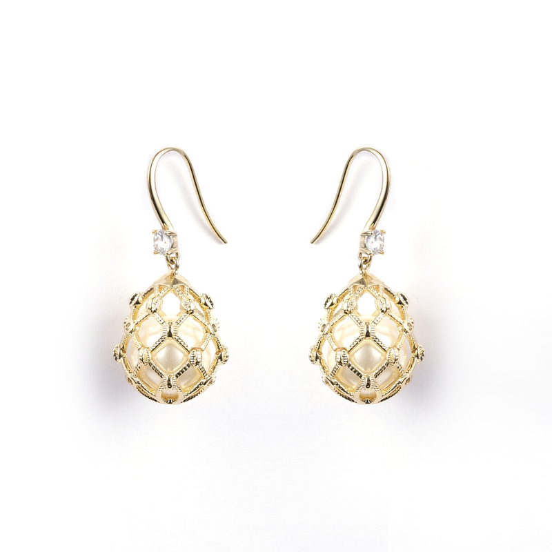 Golden Water Drop Earrings