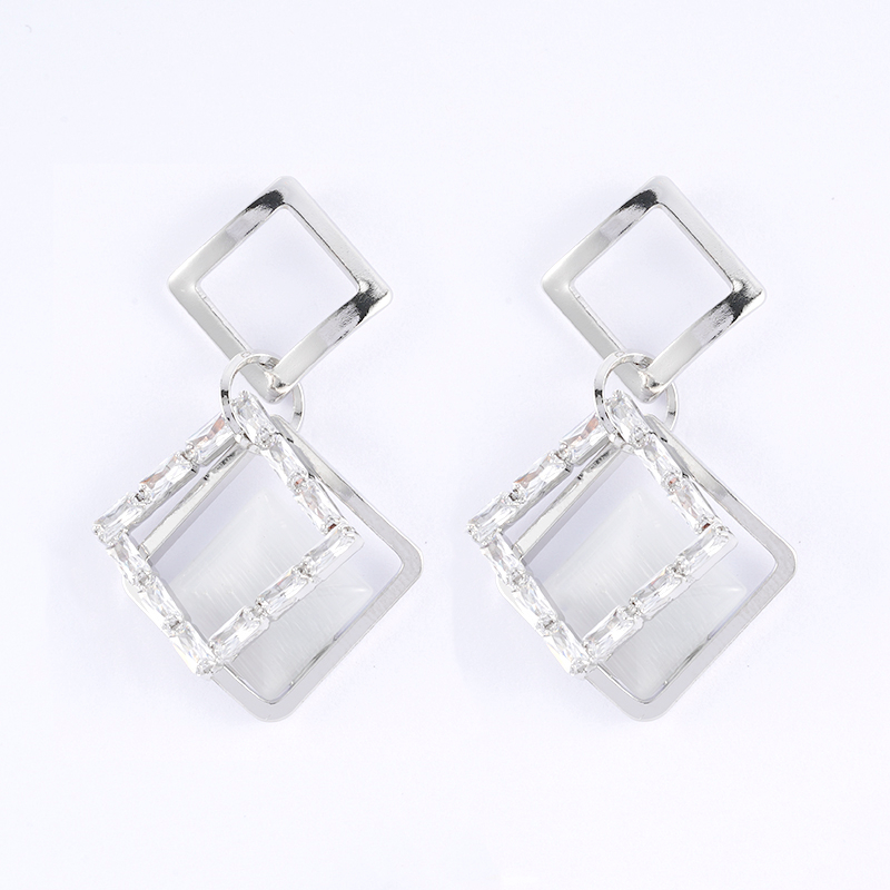 Simple Drop Earrings   $1.75