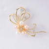 Pearl Brooch Available $6.5-7.0